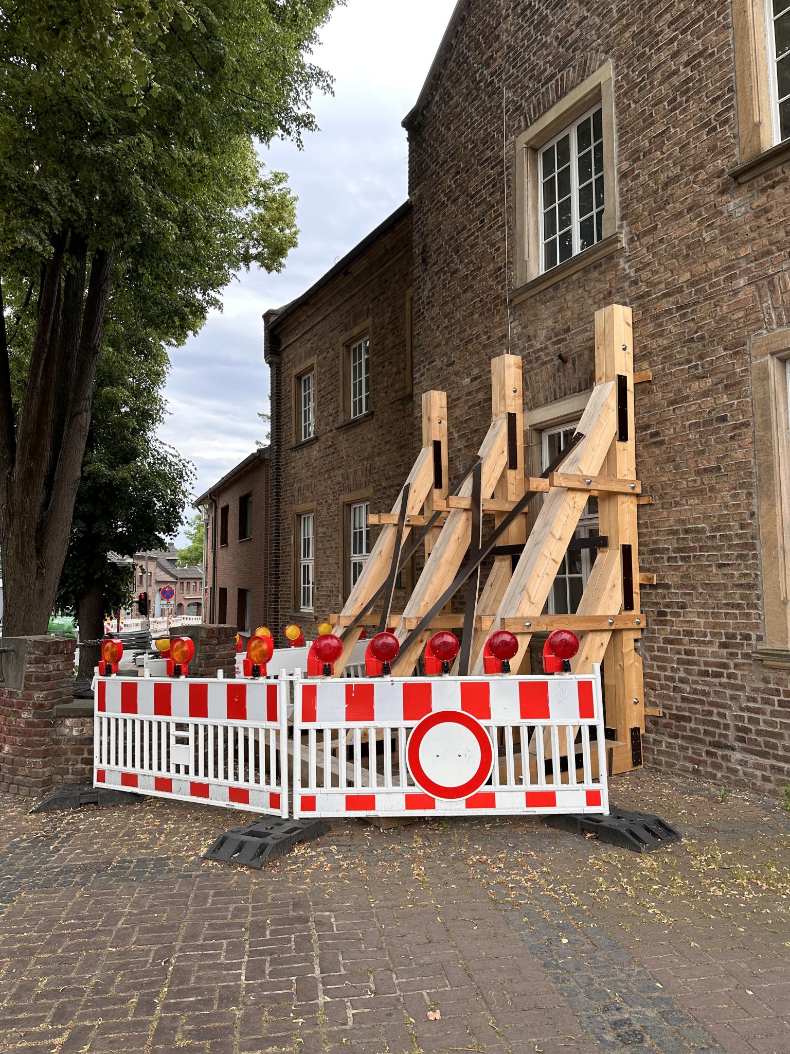 Bergschäden - Abriss des alten Klosters Merzenich - SPD Ortsverein ...